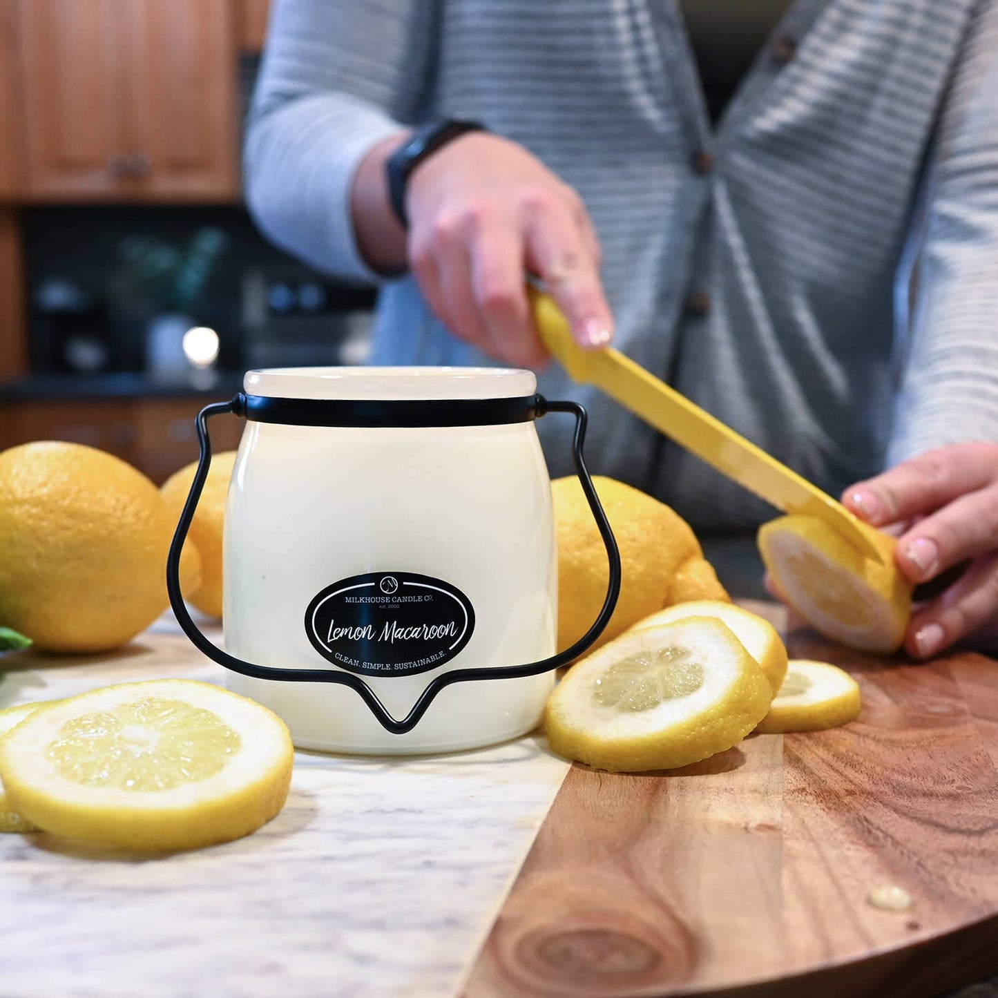16 oz Butter Jar Candle: Lemon Macaroon
