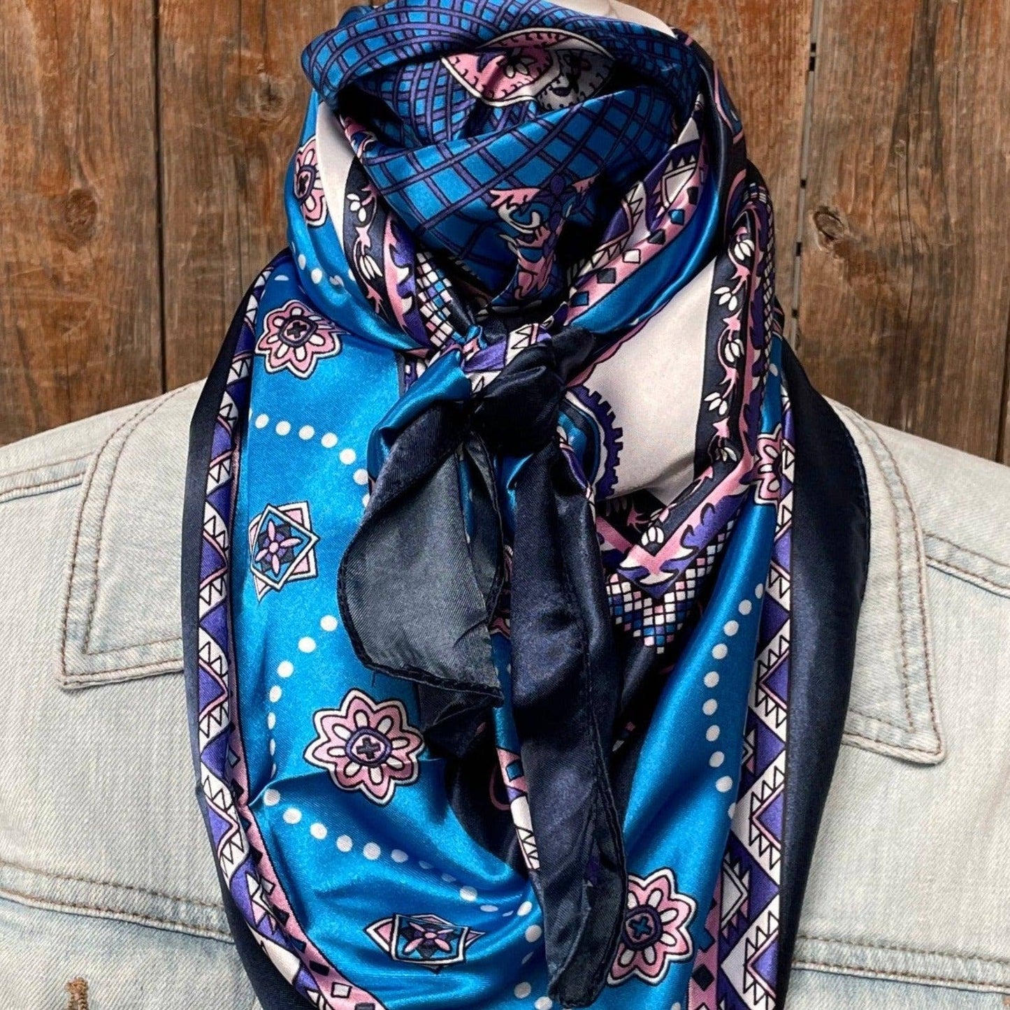 35X35"  Blue/Pink/Purple Paisley Wild Rag/Scarf WR3406
