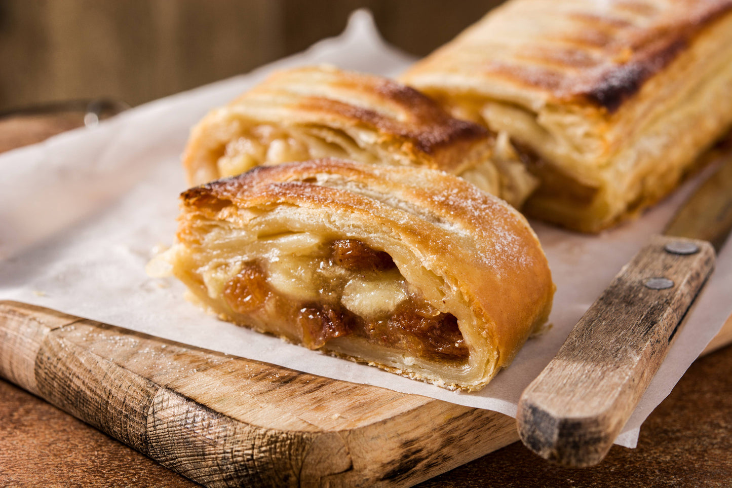 5 oz Cream Jar Candle: Apple Strudel