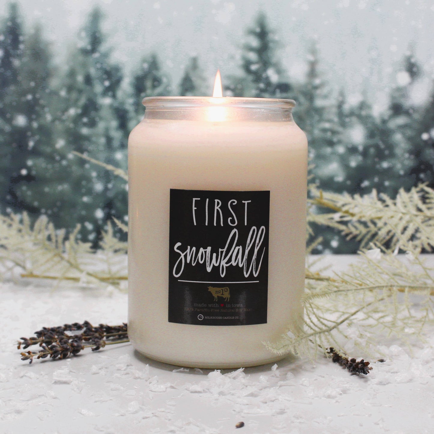 26 oz Farmhouse Jar Christmas Candle: First Snowfall