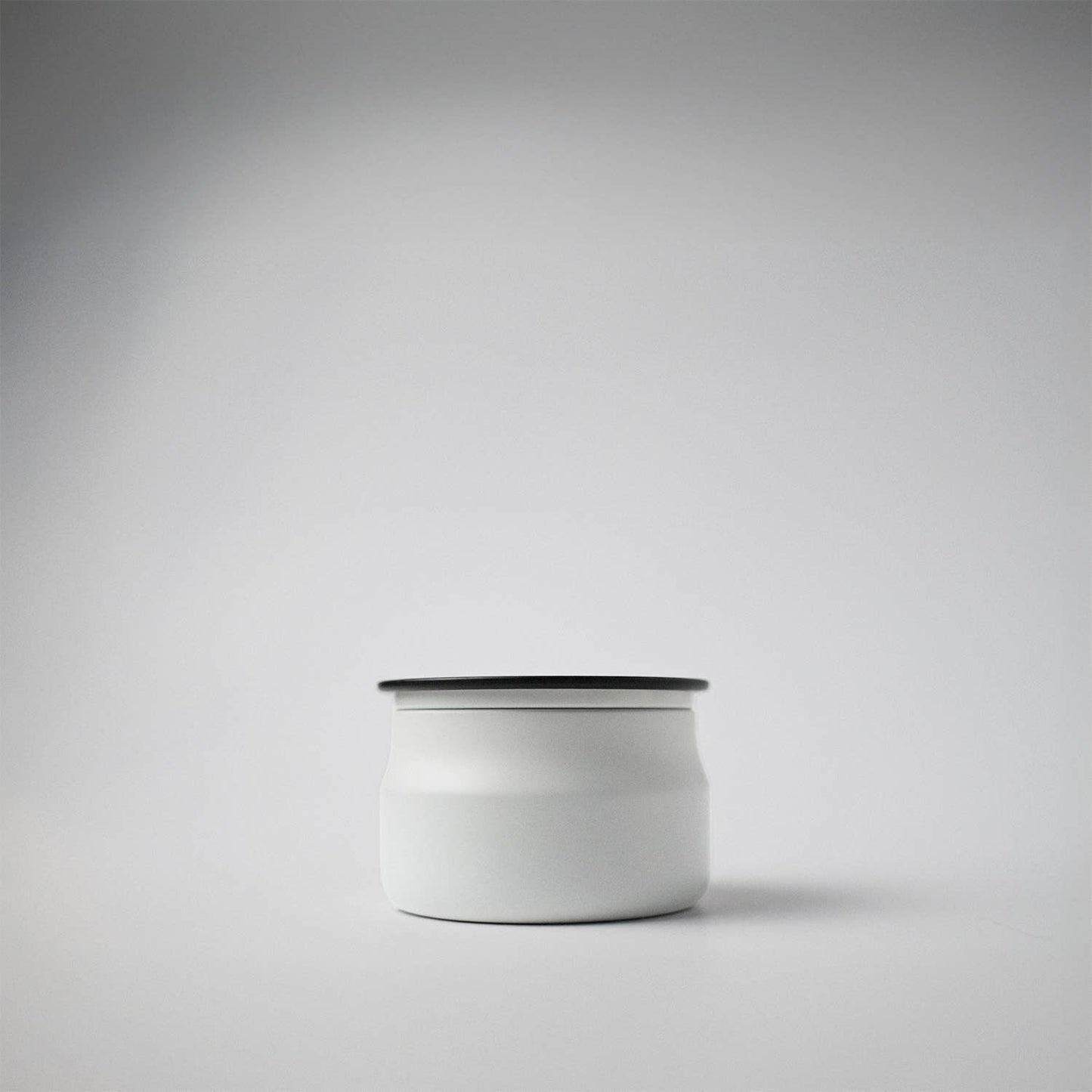 3.75 oz Traveler Tin Candle: Sticky Buns